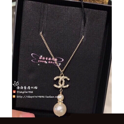 Ch*el brooches